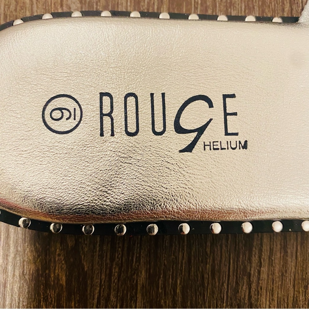 Rouge Helium Silver Sandals Elegant Design - Picture 4 of 4